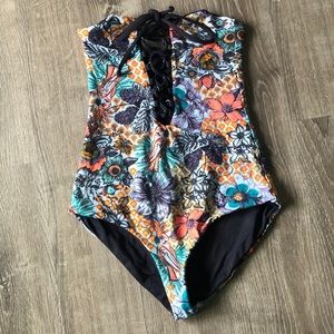 Maaji Womens 1 piece, Size Large